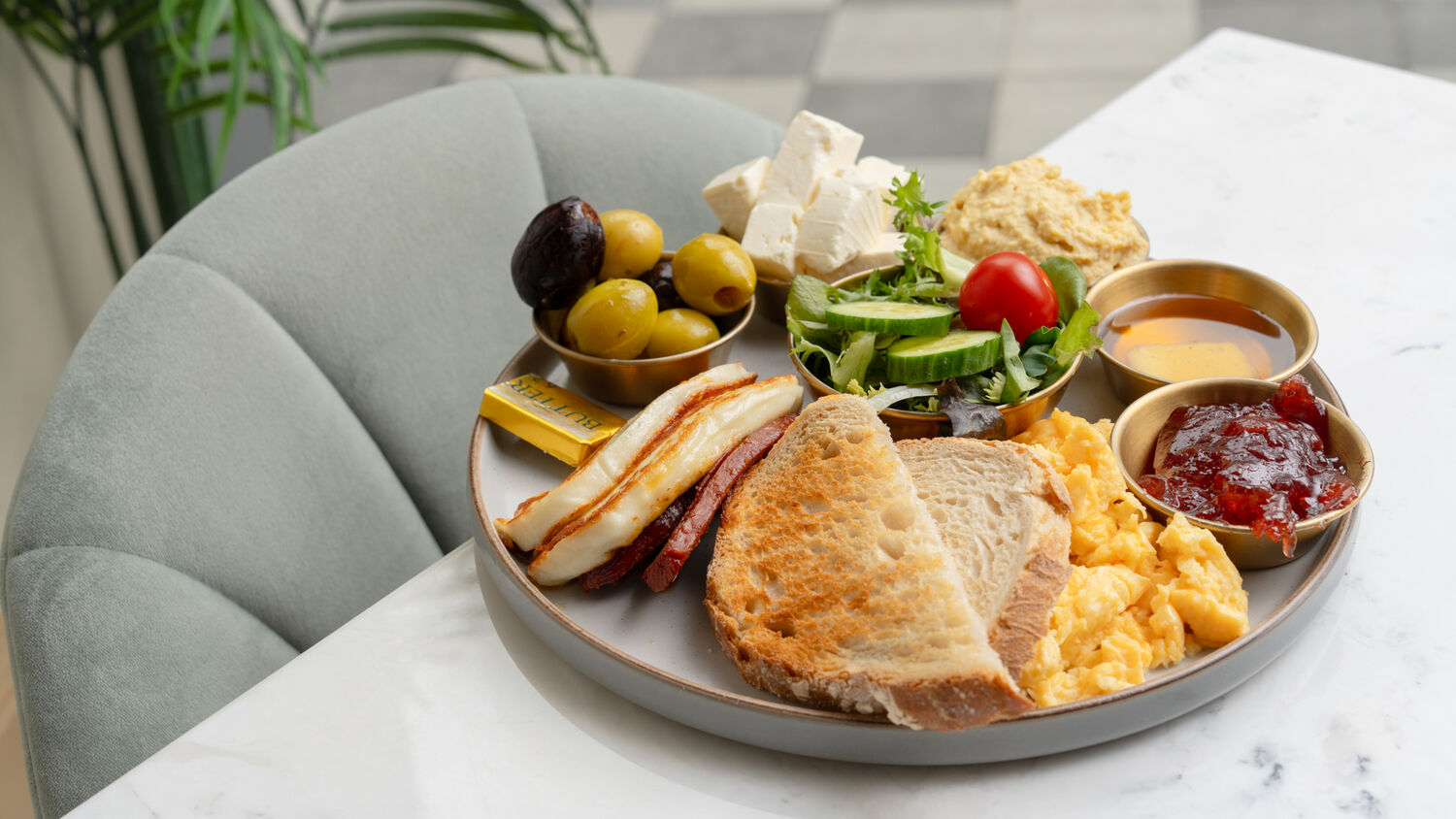 Halal breakfast at Fabrice Brasserie, Milton Keynes